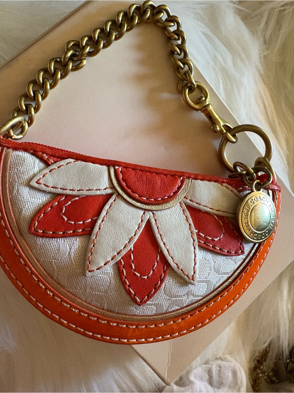 Y2K COACH VINTAGE HALF MOON LEATHER ORANGE FRUIT SLICE FLOWER WRISTLET KEYCHAIN - Picture 4 of 15